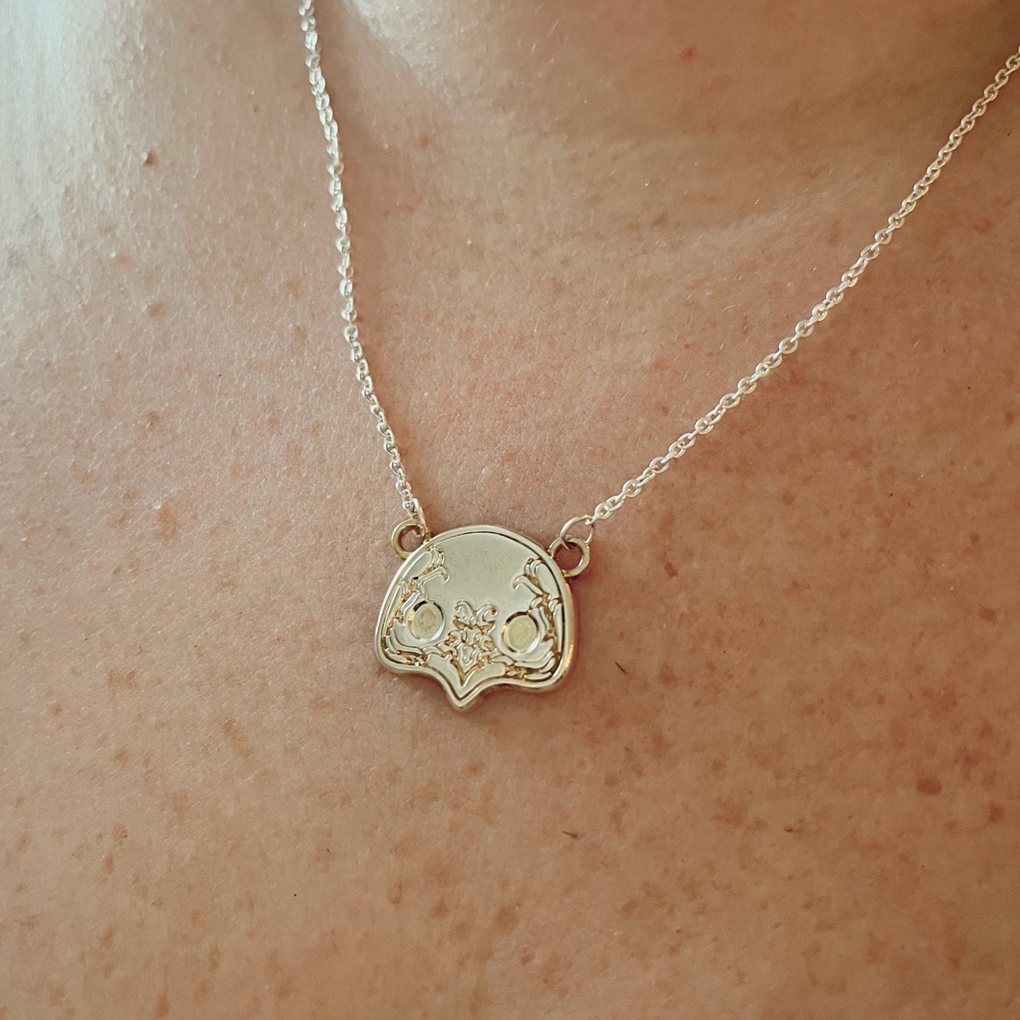 FFXIV Amaurotine Mask Necklace
